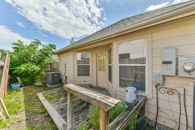 Building Photo - 10222 West Palm Lake Drive