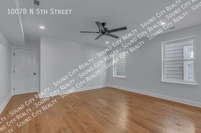 Building Photo - Brand NEW East Nashville 3 bedroom/3.5 bat...