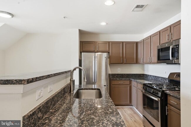 Building Photo - 511 Cameron Station Blvd