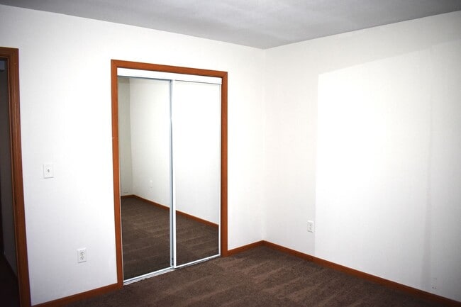 Building Photo - 11789 Ridgeway Dr