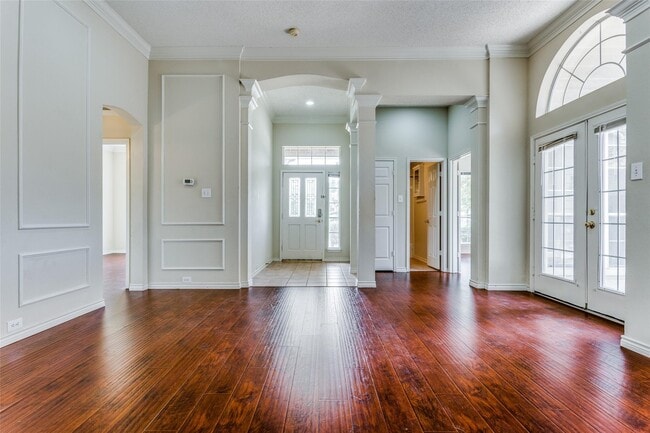 Building Photo - 1429 Sandlewood Dr