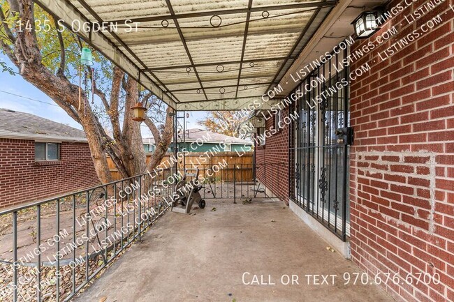 Building Photo - Home near DU and Wash Park!