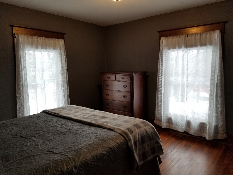 Building Photo - 45 Temple St