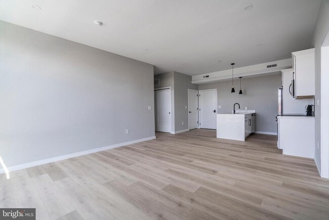 Building Photo - 2401 Washington Ave