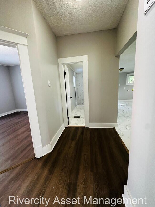 Building Photo - Move-In Ready! Stunning 4-Bedroom, 2-Bath ...