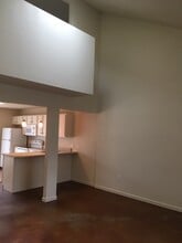 Building Photo - 5208 Loft Dr