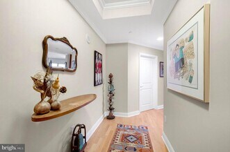 Building Photo - 400 S Broad St