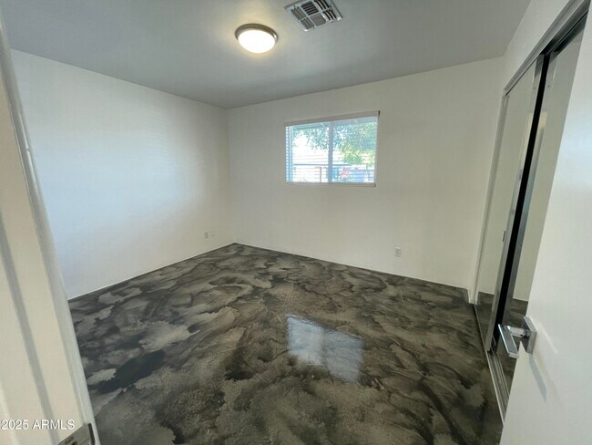 Building Photo - 3416 N 37th St
