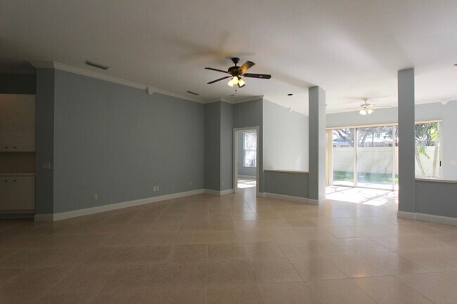 Building Photo - 240 Sussex Cir