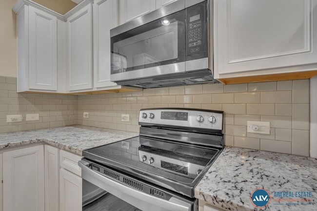 Building Photo - 4-Bedroom Home in Seagrass Station - MOVE IN TODAY