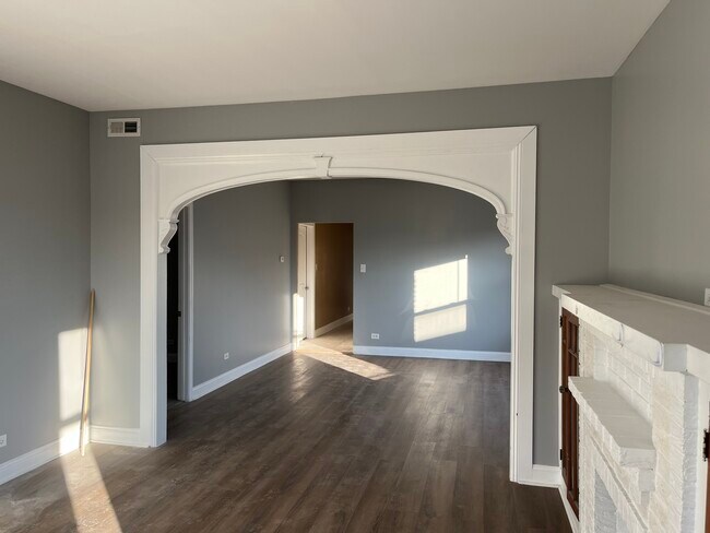 Building Photo - 1451 N Massasoit Ave