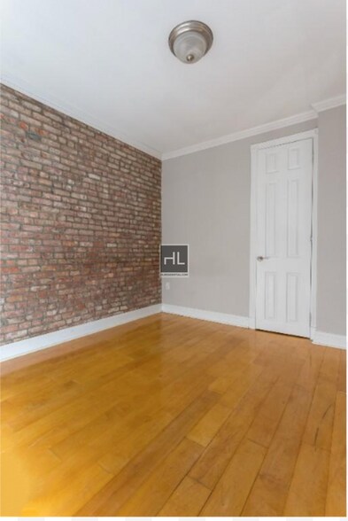 Building Photo - BEDFORD ST.