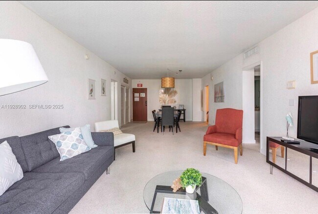 Building Photo - 4001 S Ocean Dr