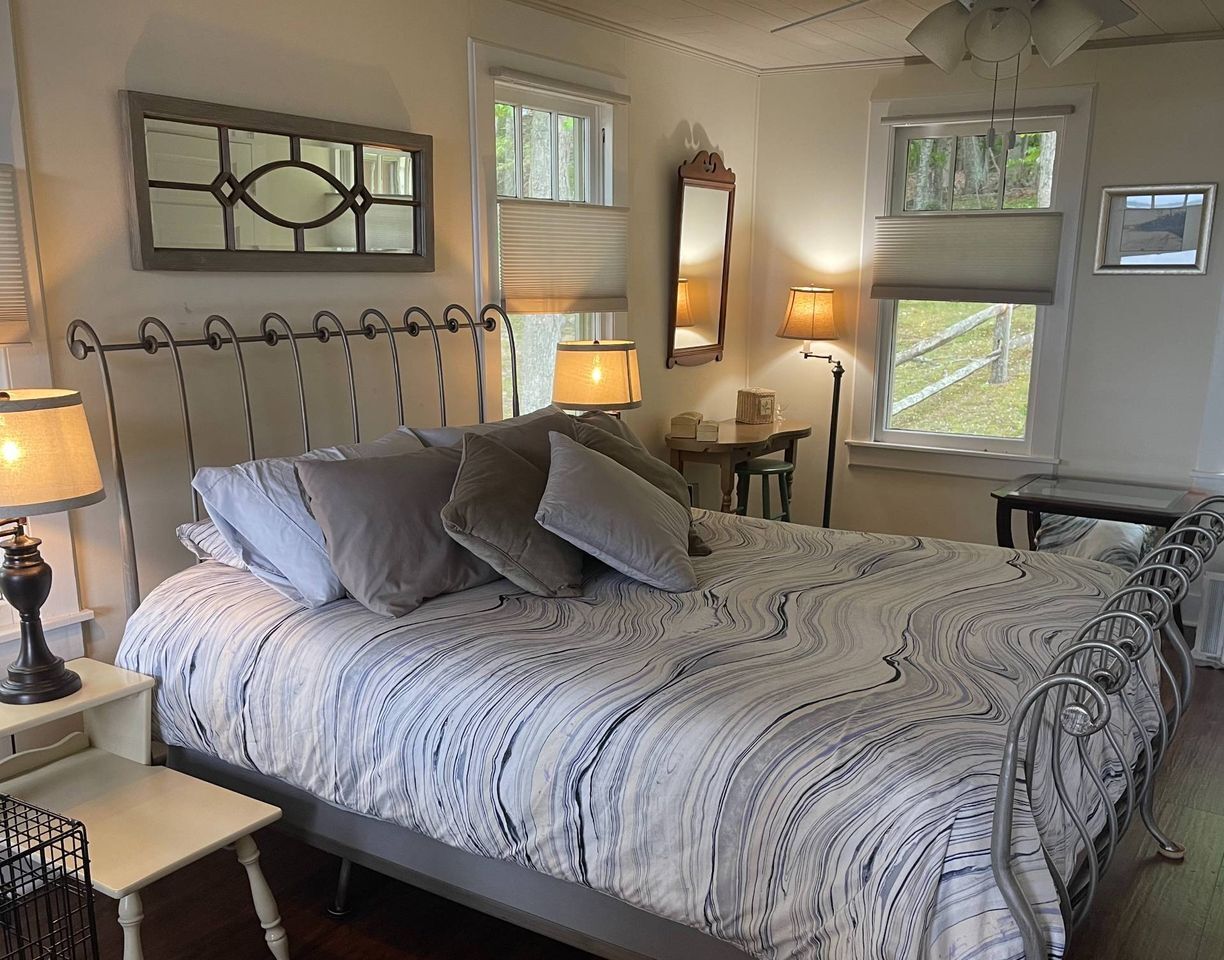 Building Photo - 91 Shore Rd