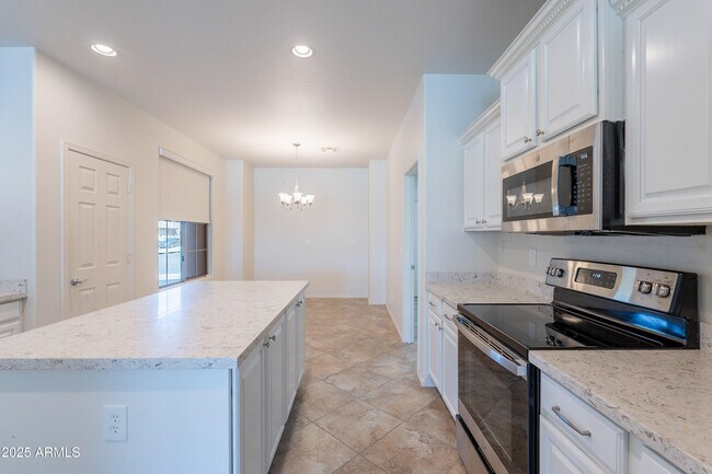 Building Photo - 12307 W Villa Hermosa