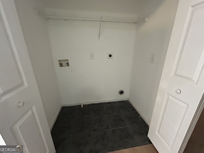 Building Photo - 412 Sugar Maple Ct