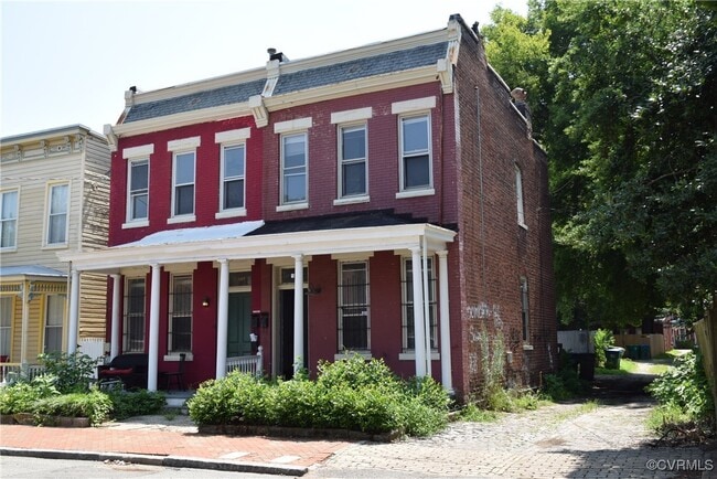 Building Photo - 505 St James St