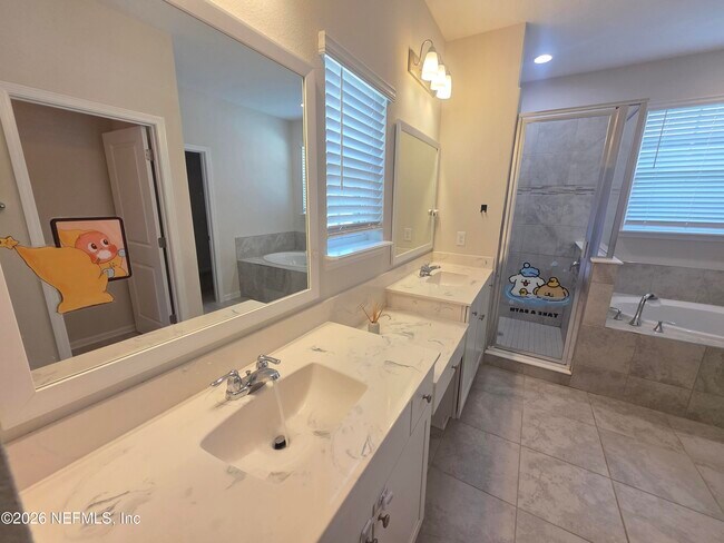 Building Photo - 2122 Hawkeye Pl