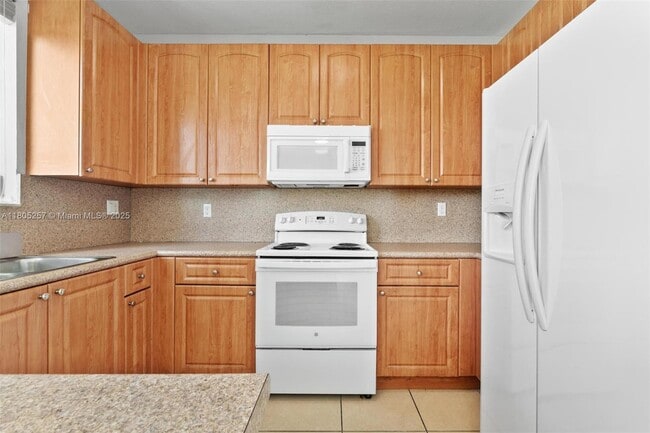 Building Photo - 1458 SE 24th Ct
