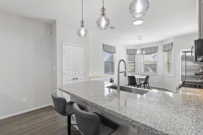 Building Photo - 634 Cold Spg Dr