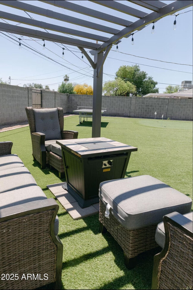 Building Photo - 7715 E Avalon Dr