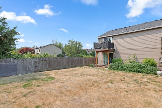 Building Photo - 4270 SW 159th Ave