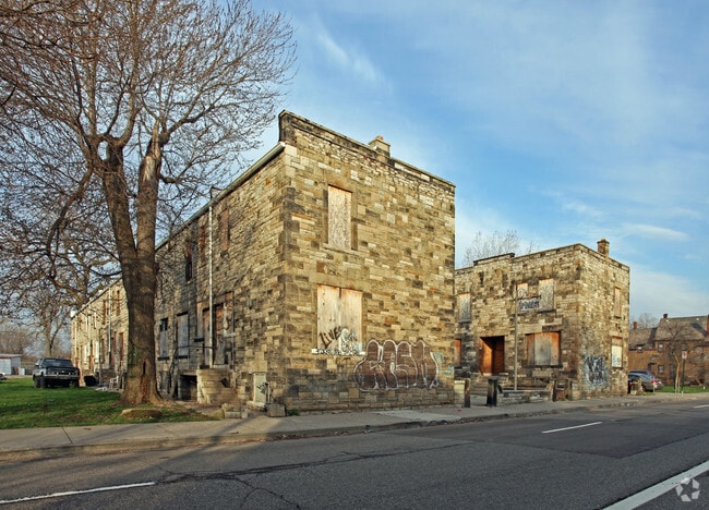 Building Photo - 2715 Rosa Parks Blvd