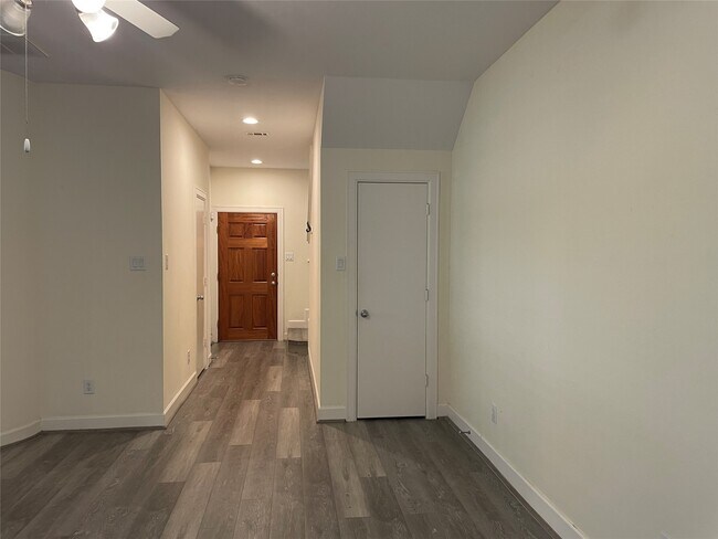 Building Photo - 3704 Main Aspen Dr