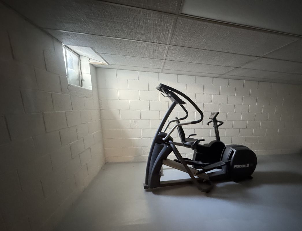 Building Photo - 2403 New Holland Pike