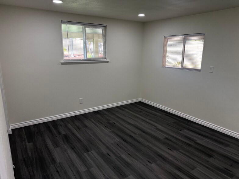 Building Photo - 7658 Cornel Ct