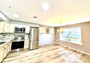 Building Photo - 224 Towyn Ct