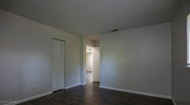 Building Photo - 2455 Thomasson Dr