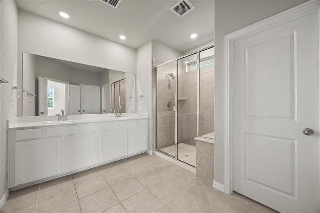 Building Photo - 7621 Sunset Blvd