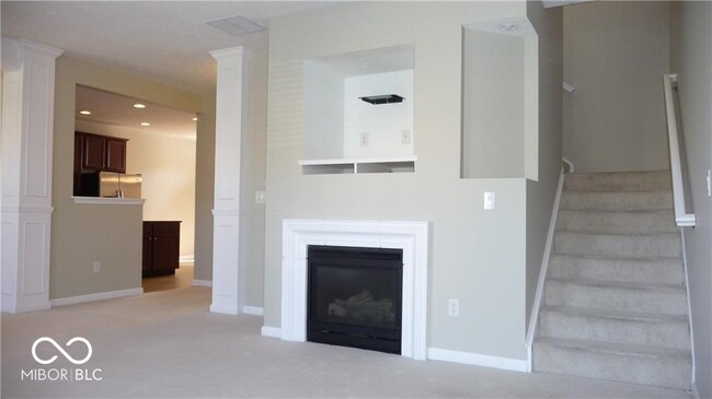 Building Photo - 13499 Molique Blvd