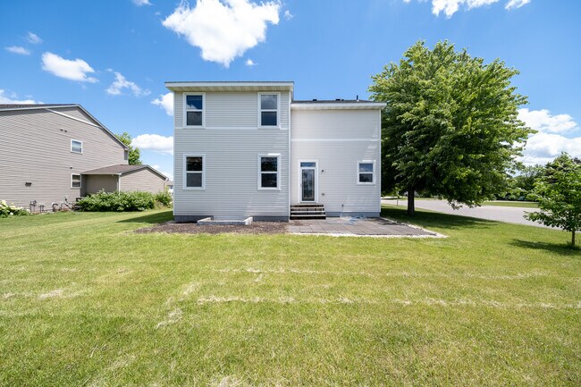 Building Photo - 1814 Spring Creek Dr