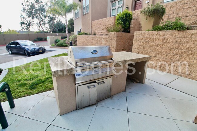 Building Photo - 1626 Waterlily Way