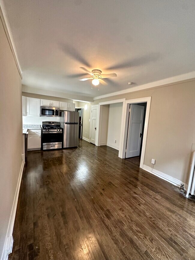 Primary Photo - La-Shall Apartments