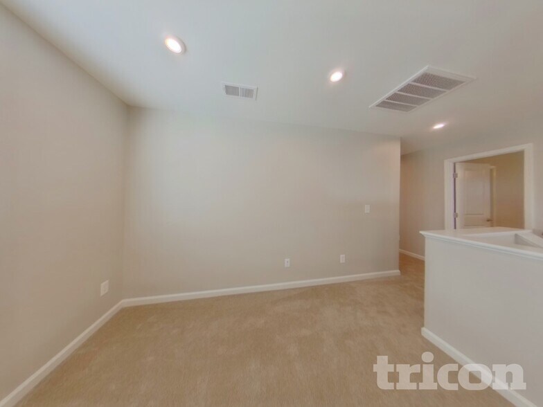 Building Photo - 1340 Lena St