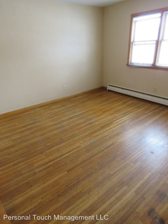 Building Photo - 1231 10th St N