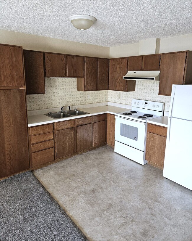 Building Photo - Carolina Village