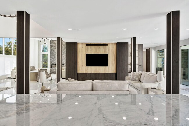 Building Photo - 7693 Steeplechase Dr
