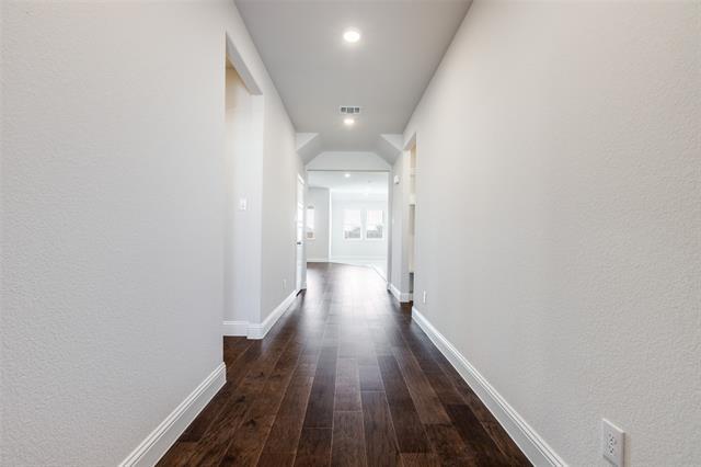 Building Photo - 3029 Hollybrook Ln