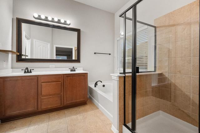Building Photo - 4802 Oakview Dr