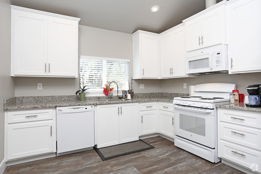 Primary Photo - Estates at Wilhaggin