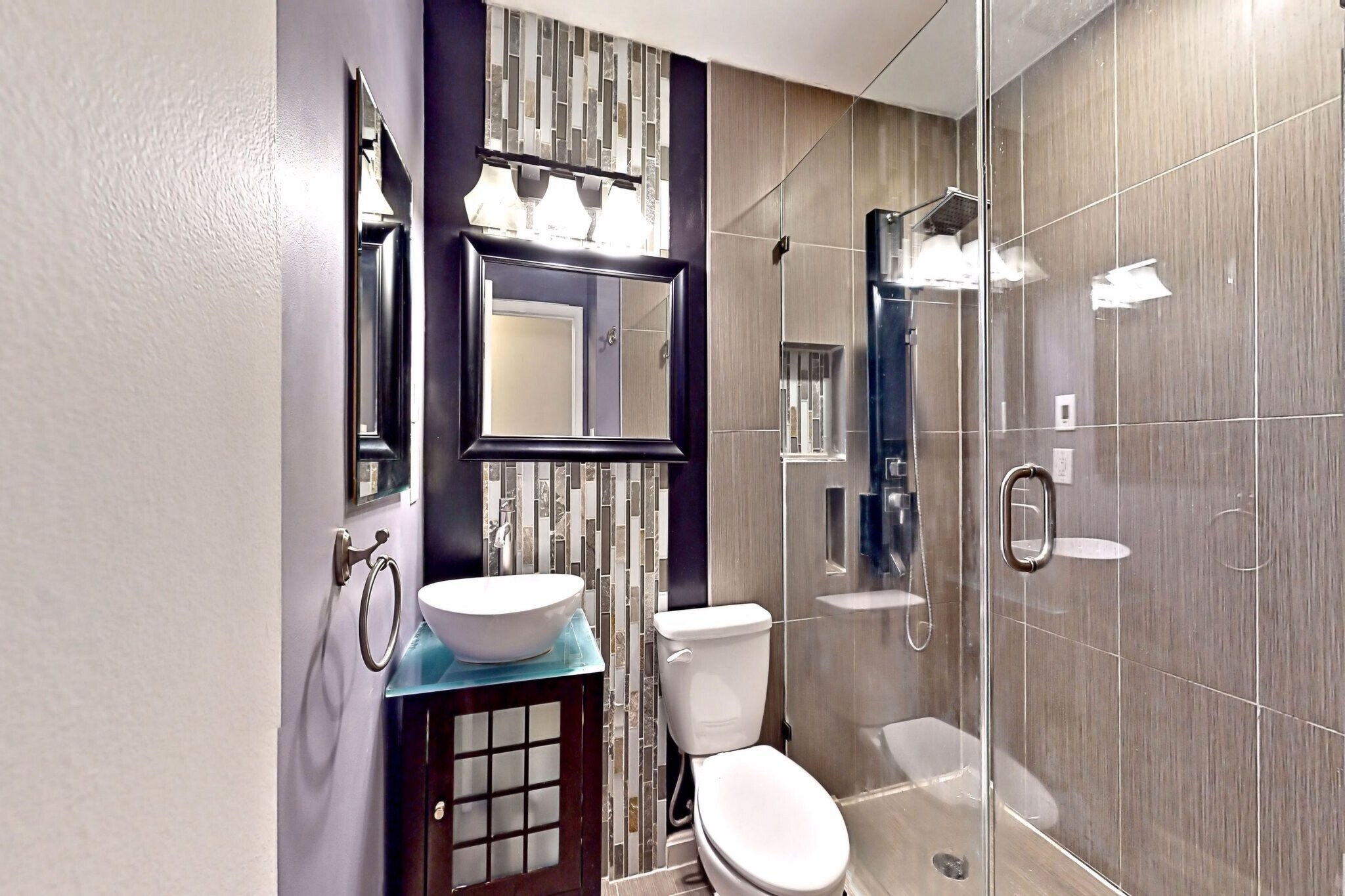 Building Photo - 4912 Herkimer St