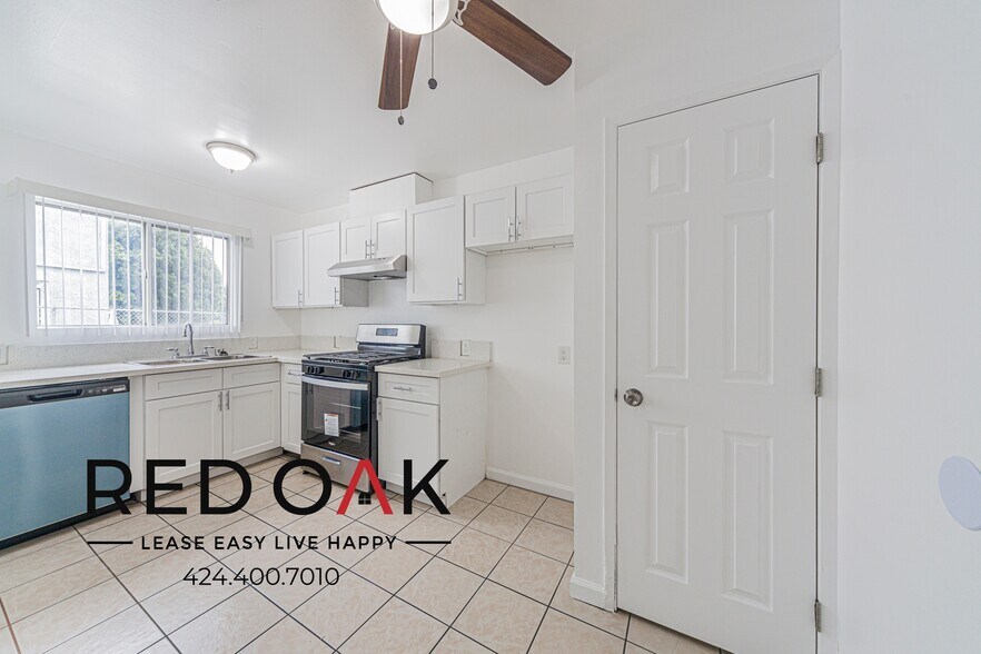 Building Photo - 6928 Agnes Ave