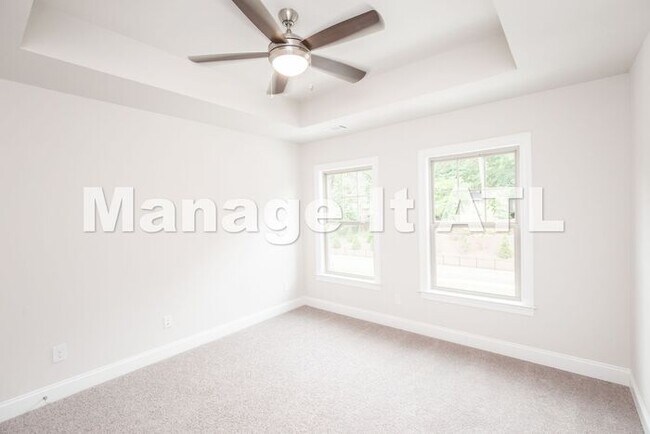 Building Photo - Brand new townhome in Chamblee