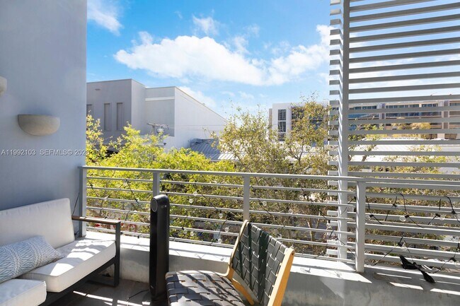 Building Photo - 3339 Virginia St