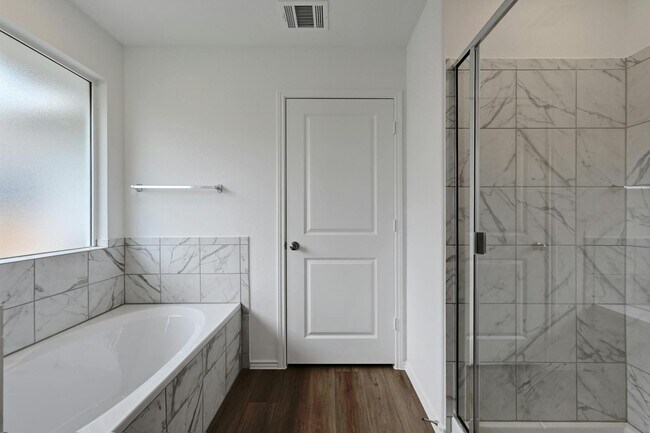 Building Photo - 1564 Marley