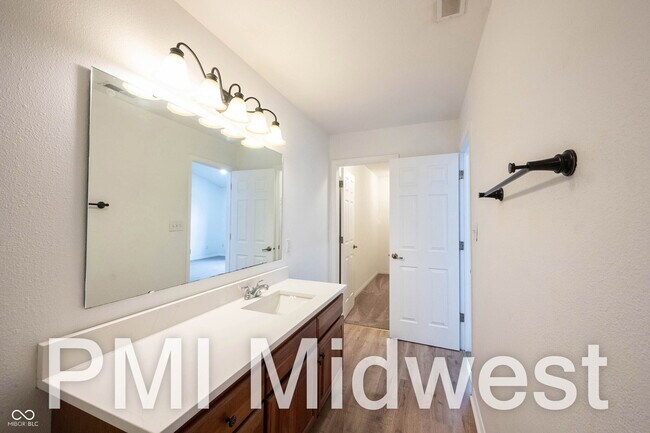 Building Photo - 18058 Cristin Way